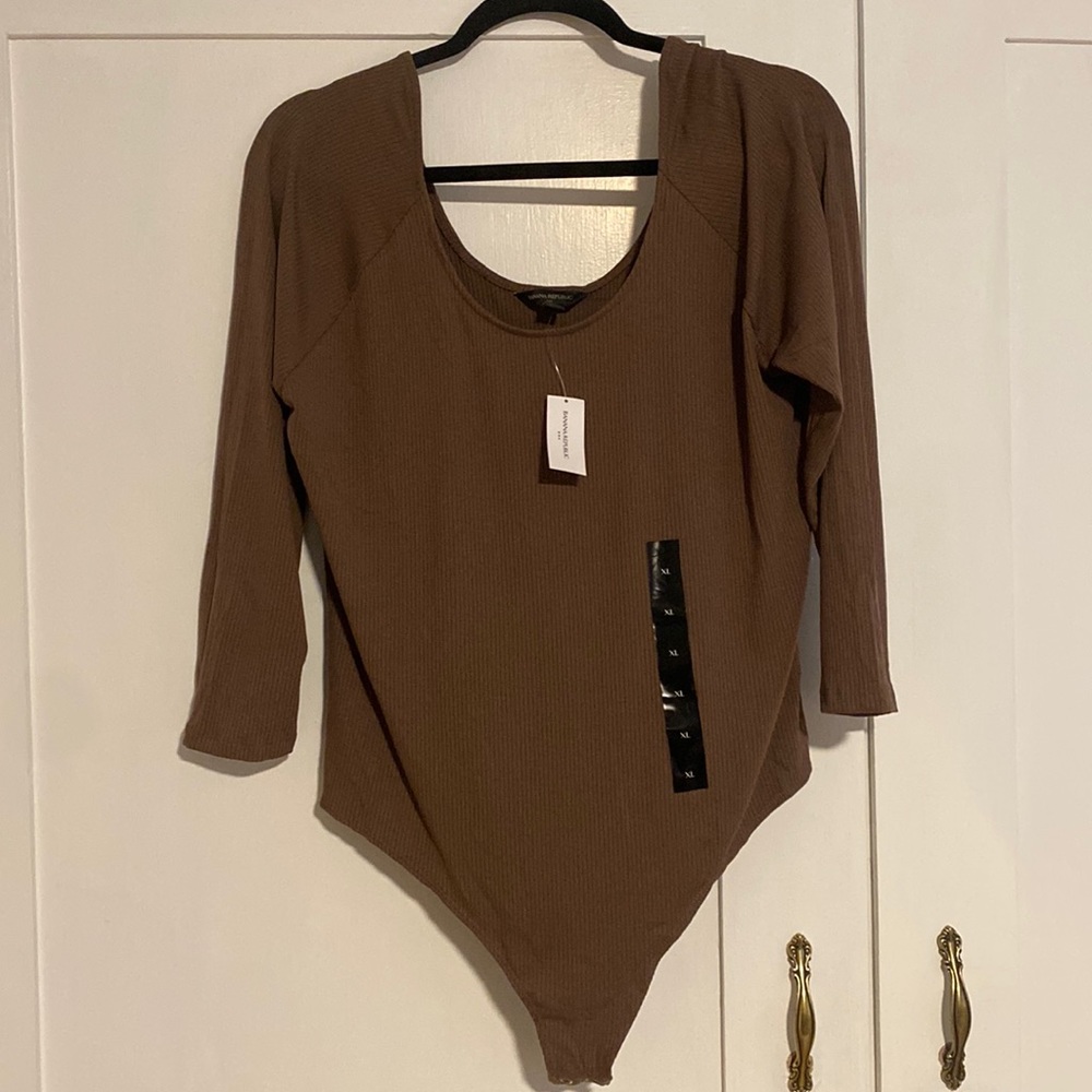 NWT: Banana Republic Taupe Bodysuit
